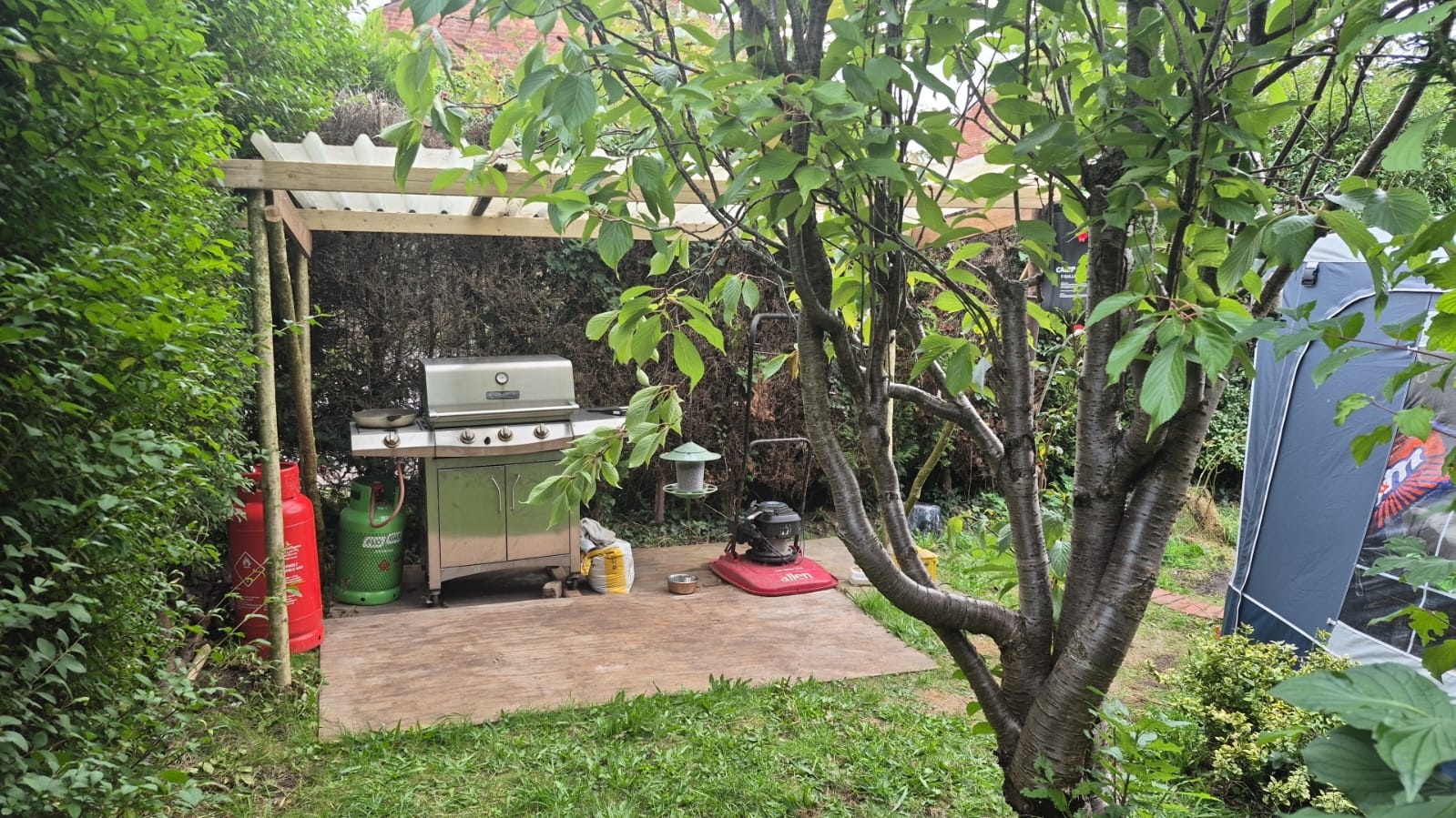 Overview of La Awning's open-air kitchen station